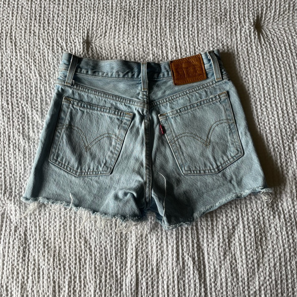 Levi Wedgie Shorts